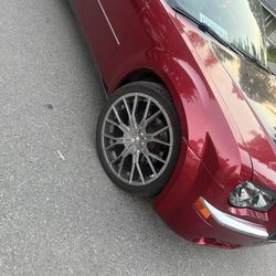 Chrysler 300 ( HEMI ENGINE)