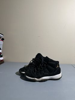 Women Size 5Y- AIR JORDAN XI(11) RETRO PREM HC HEIRESS