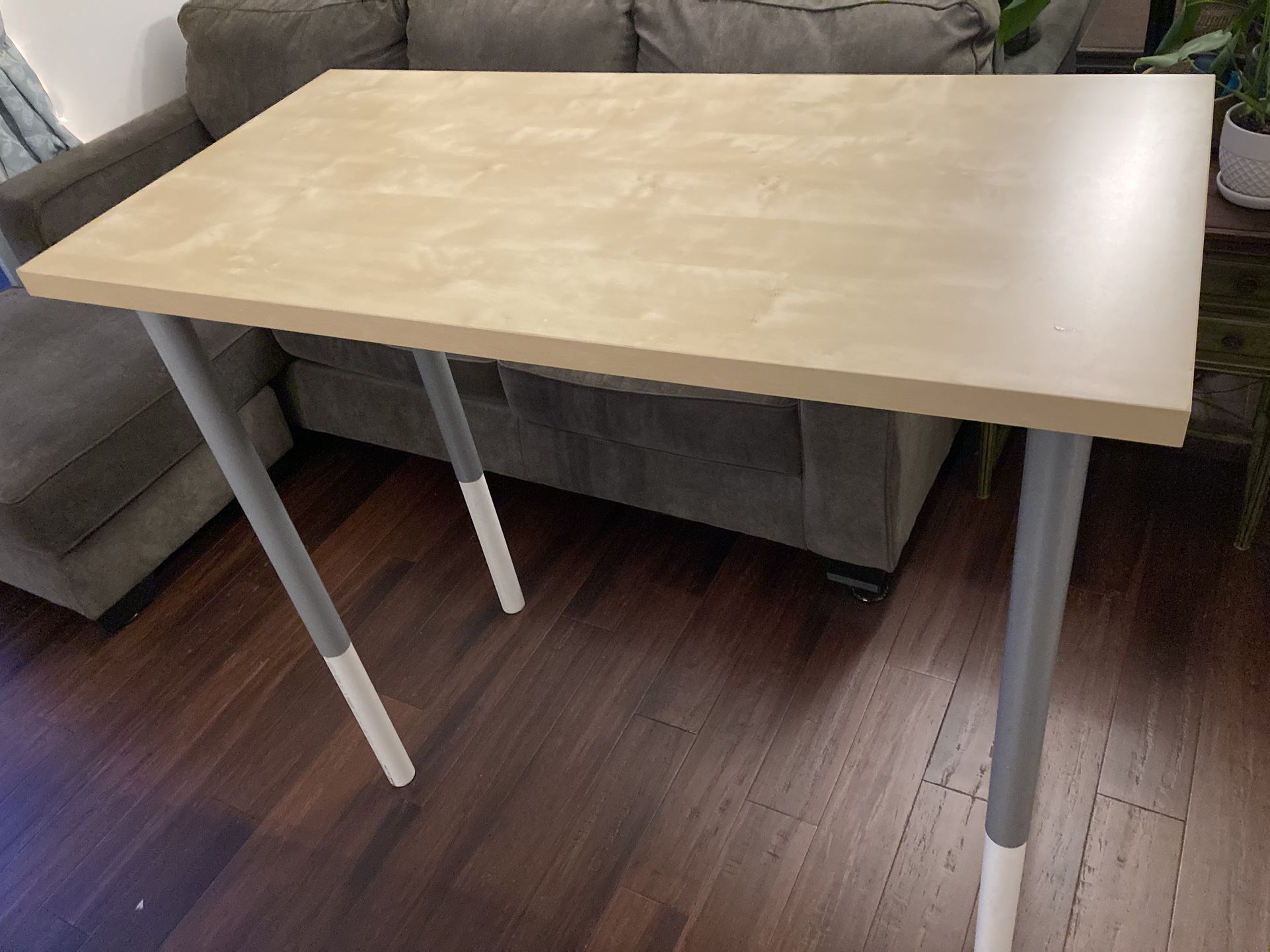 IKEA Vika Amon Table With Legs