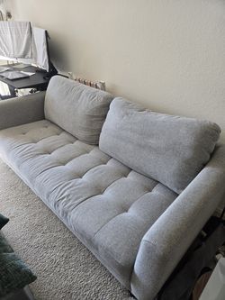 Couch (Great Condition)