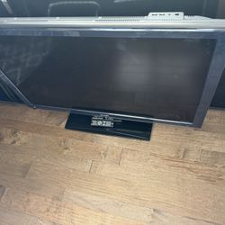 SHARP 52 Inch TV