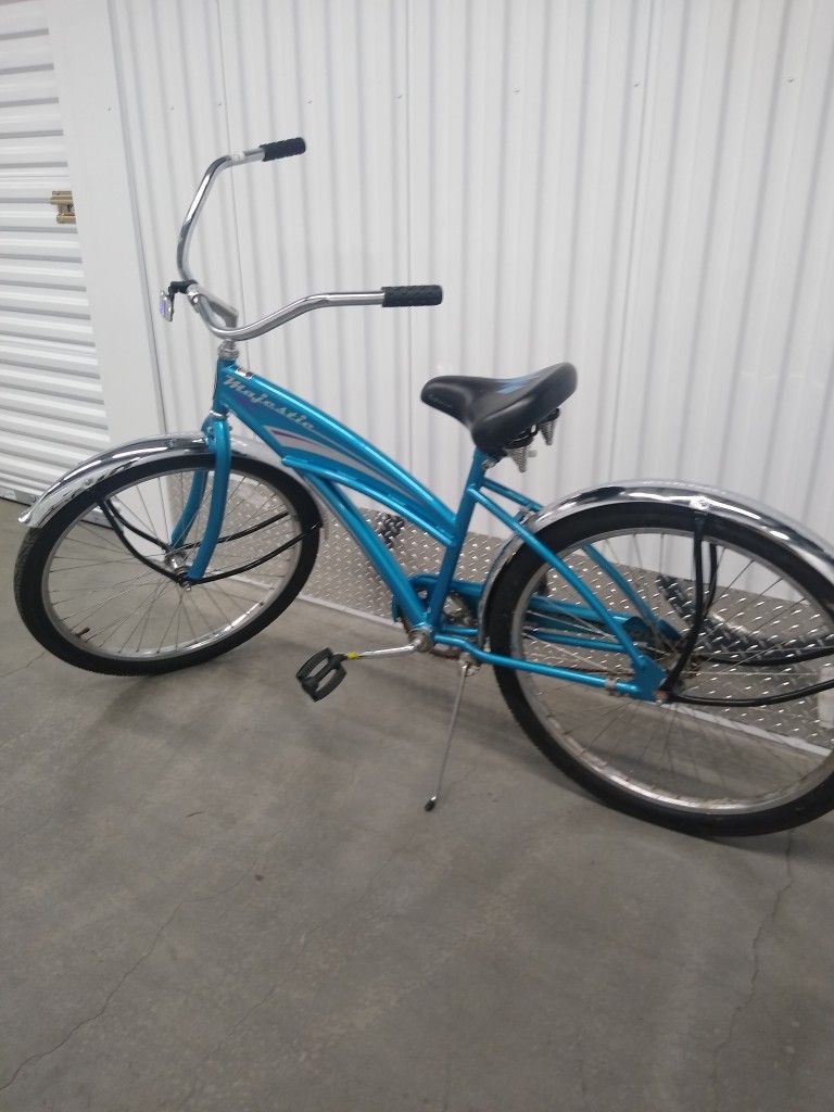 Mint Condition Old School Schwinn Cruiser Majestic