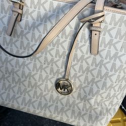MK PURSE Or TRADE
