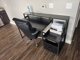 Black Computer Desk/Chair