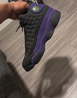 JORDAN 13 SIZE 7 LOCATED IN UNI OF HOUSTON AREA