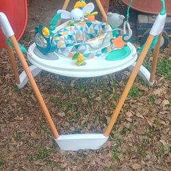 Evenflo ExerSaucer Woodland Wonder Lightweight Activity Jumper. 
