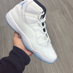 Jordan 11 Legend 