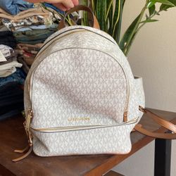 Mint Condition Michael Kors