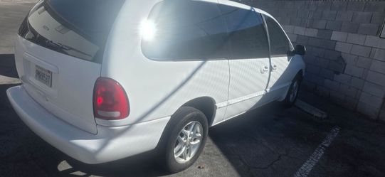 2000 Dodge Grand Caravan