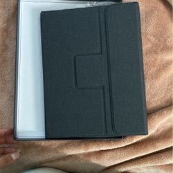 iPad 10th Generation Wireless Keyboard Case