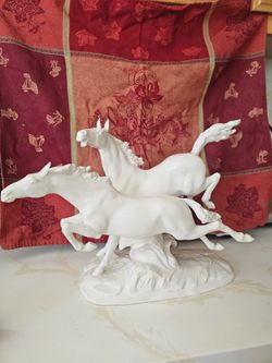 Vintage Horses Figurines, Made In Germany 