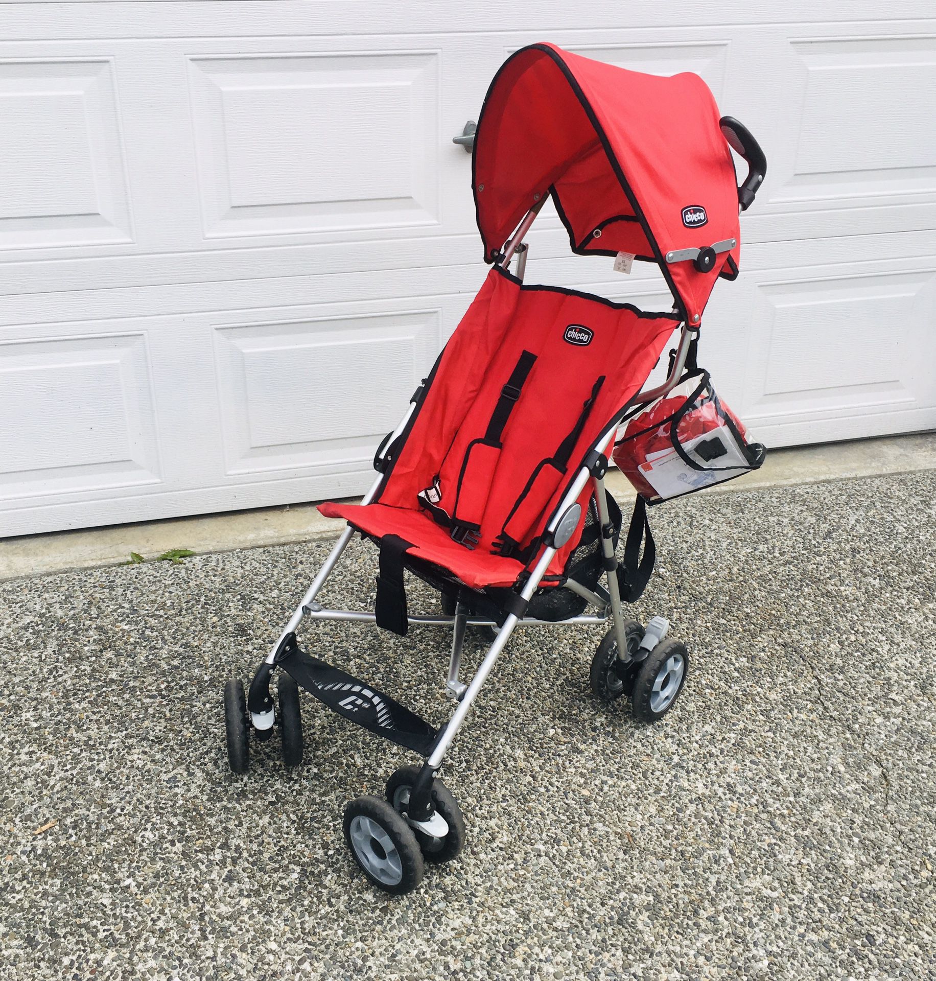 Chicco Capri lite weight packable stroller with rain cover $25