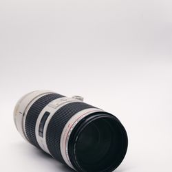 Canon EF 70-200mm F/2.8L II USM Telephoto Zoom lens