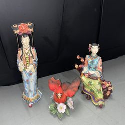 Japanese Porcelain Items