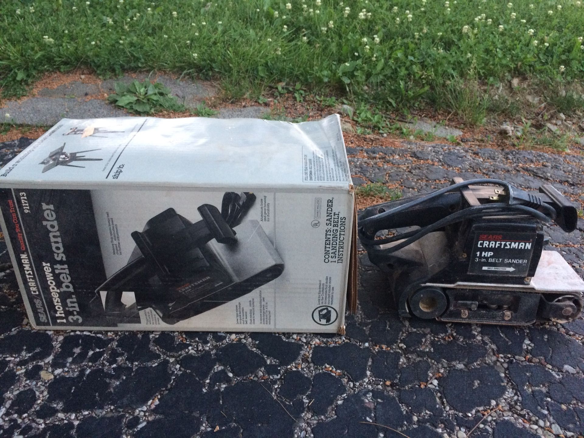 Craftsman 1/4 sheet finishing sander