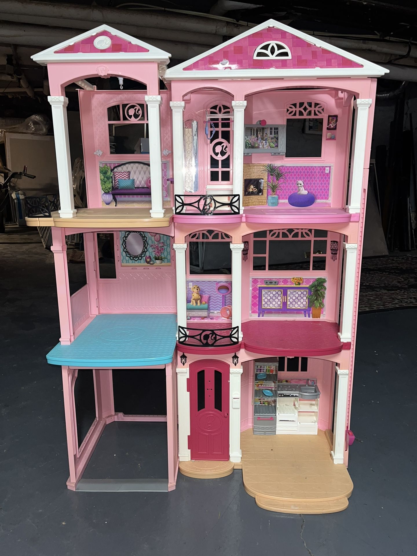 Barbie’s dream house