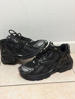 Balenciaga Runner Sneakers All Black none led size 8