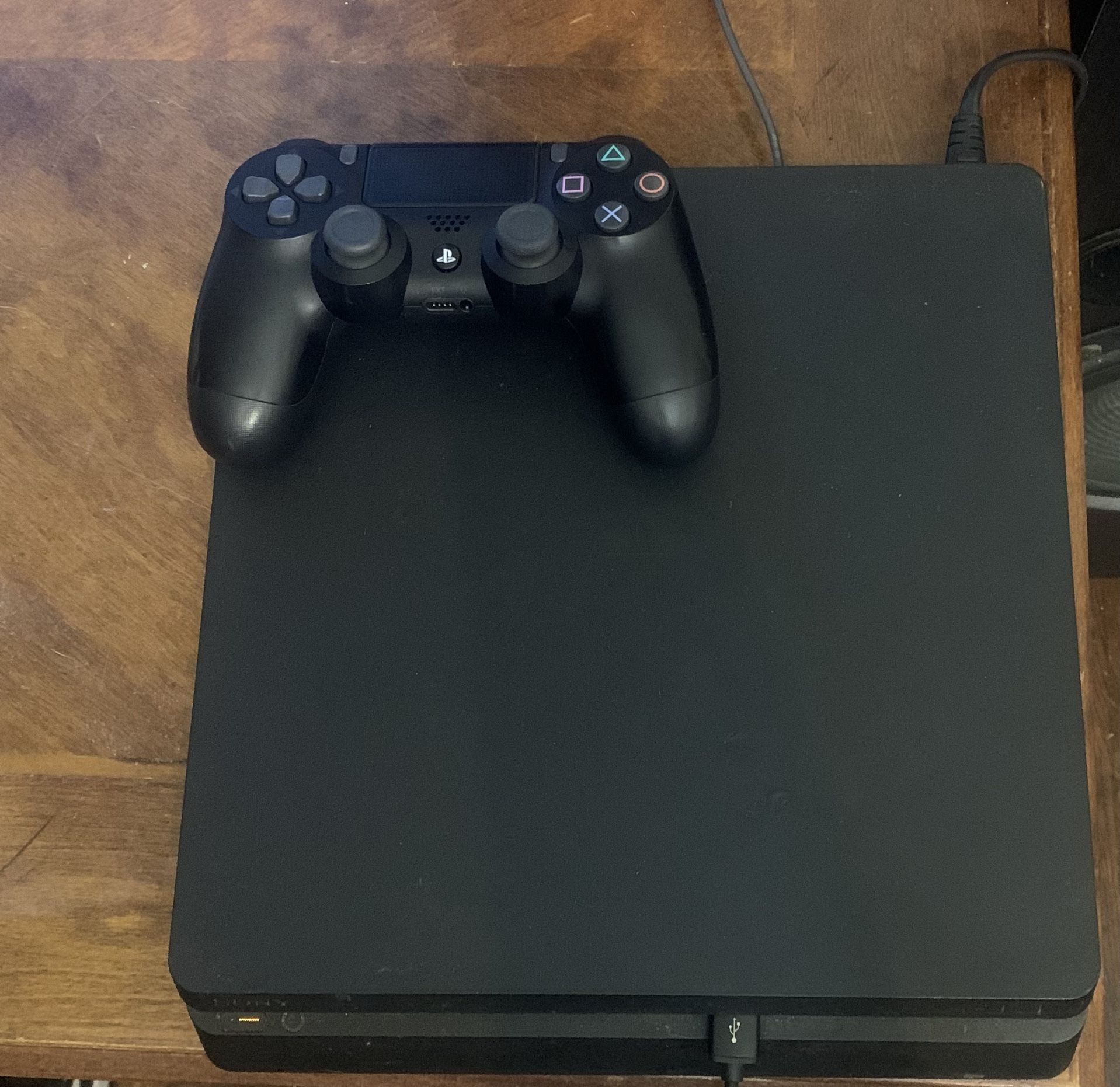 PS4 Slim TB and PS4 Controller (Price Negotiable)