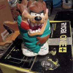 Vintage TAZ TASMANIAN DEVIL Collectibles $60 firm price pick up only 865 Ellsworth avenue right off of East Livingston avenue in Columbus Ohio 43206 5