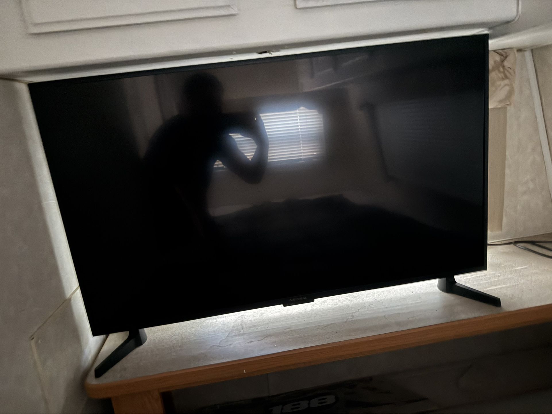 Insignia 43in Smart Tv