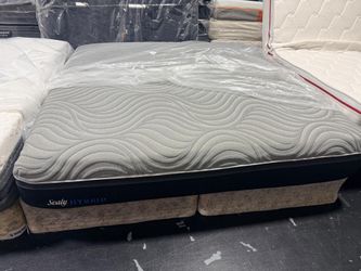 King matress set .
