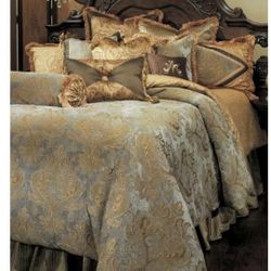 Michael Amini Aico Bedding Comforter Set