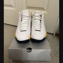 VNDS JORDAN 13 DEL SOL SIZE 9 