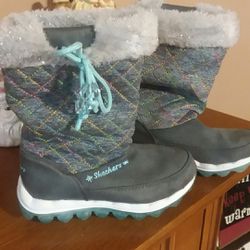 Girls skecher snow boots
