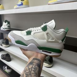 Jordan Retro 4 Pine Green