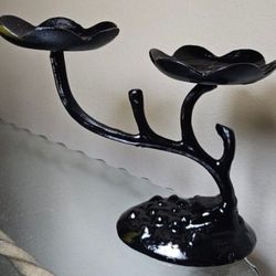 Antique. Cast Iron Candle Holder. Candelabro De Hierro Fundido Antiguo.
