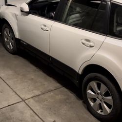 2012 Subaru Outback Need It Sold 