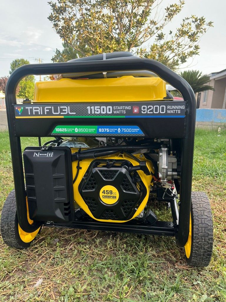 Champion Power
Equipment
11,500/9,200-Watt Electric Start Gasoline, Propane and Natural Gas Tri-Fuel Portable Generator with CO Shield