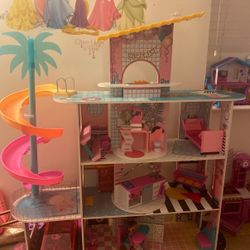 LOL DOLLHOUSE