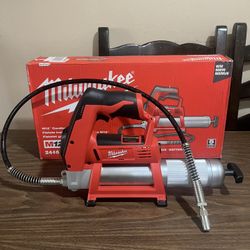 Milwaukee M12 Cordless Grease Gun 