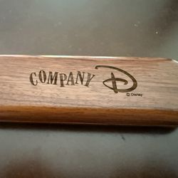 “Walt Disney”- “COMPANY-D” Exclusive. Limited Edition Rosewood Roller Pen in Custom Wood Box.+(5) New Ink Refills. Mint!!!😎