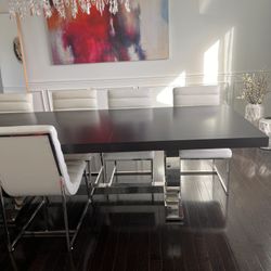 Table & Chairs