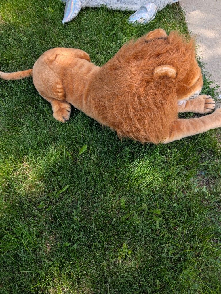 Large Stuffed Animals 
