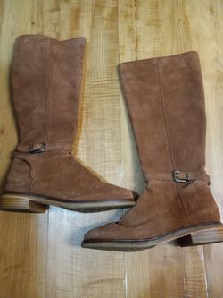 CLARKS BOOTS