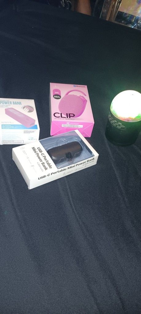 MOBILE ACCESORIES