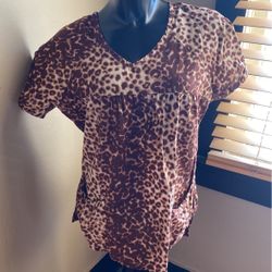 Ladies Scrub Size Medium