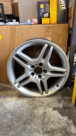 2003 Mercedes SL550 R230 Rear Rim