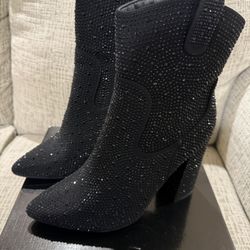 Women’s Boots Size 9