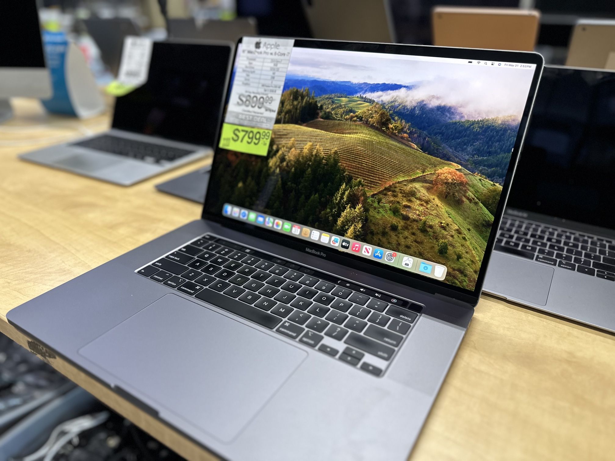 đź’» APPLE COMPUTER SALE!!! 16" MACBOOK PRO RETINA TOUCH BAR 2.6 I7 16GB RAM 512SSD 2019