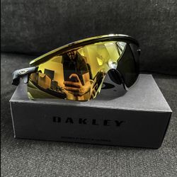 New Oakleys  Box, Pouch Cloth All Included