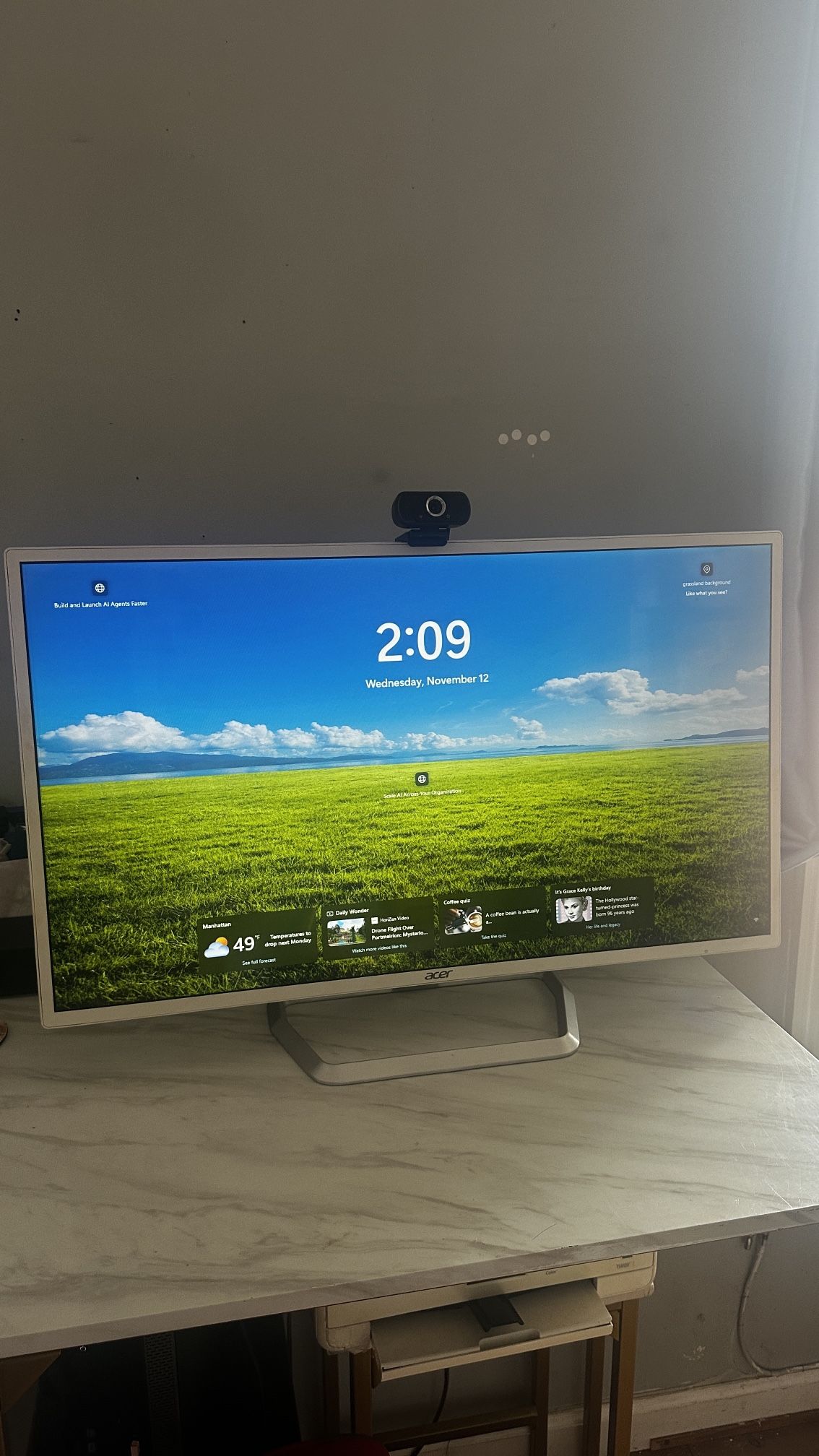 Acer EZ321Q 32" LCD Monitor with Web Cam