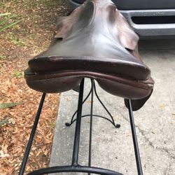 Saddle