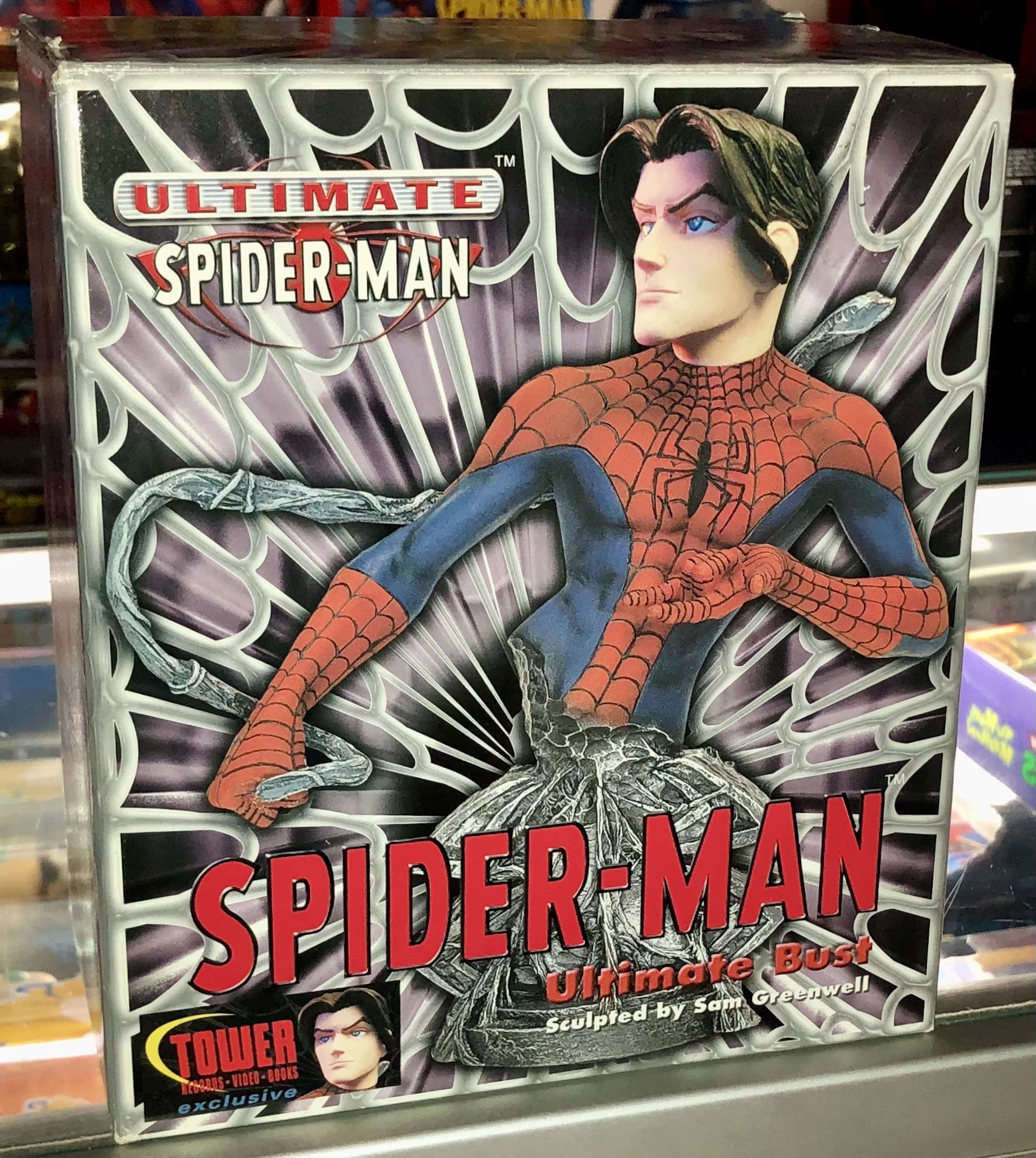 Marvel Comics Diamond Select Tower Records Exclusive Sam Greenwell Ultimate Spider-Man Limited Peter Parker Bust, with #222 of 2500 pieces certificate