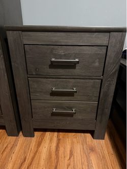 Bedroom set