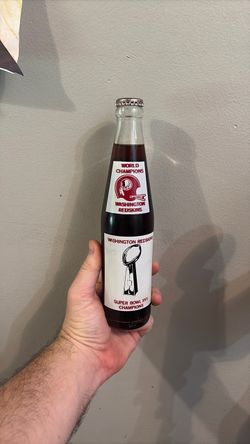 Vintage Washington Redskins Super Bowl XVII Coke Bottle – $20