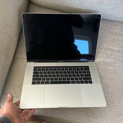 MacBook Pro 13inch 